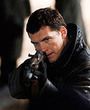 Ur. Sam Worthington