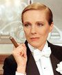 ur. Julie Andrews - śpiewająca ikona